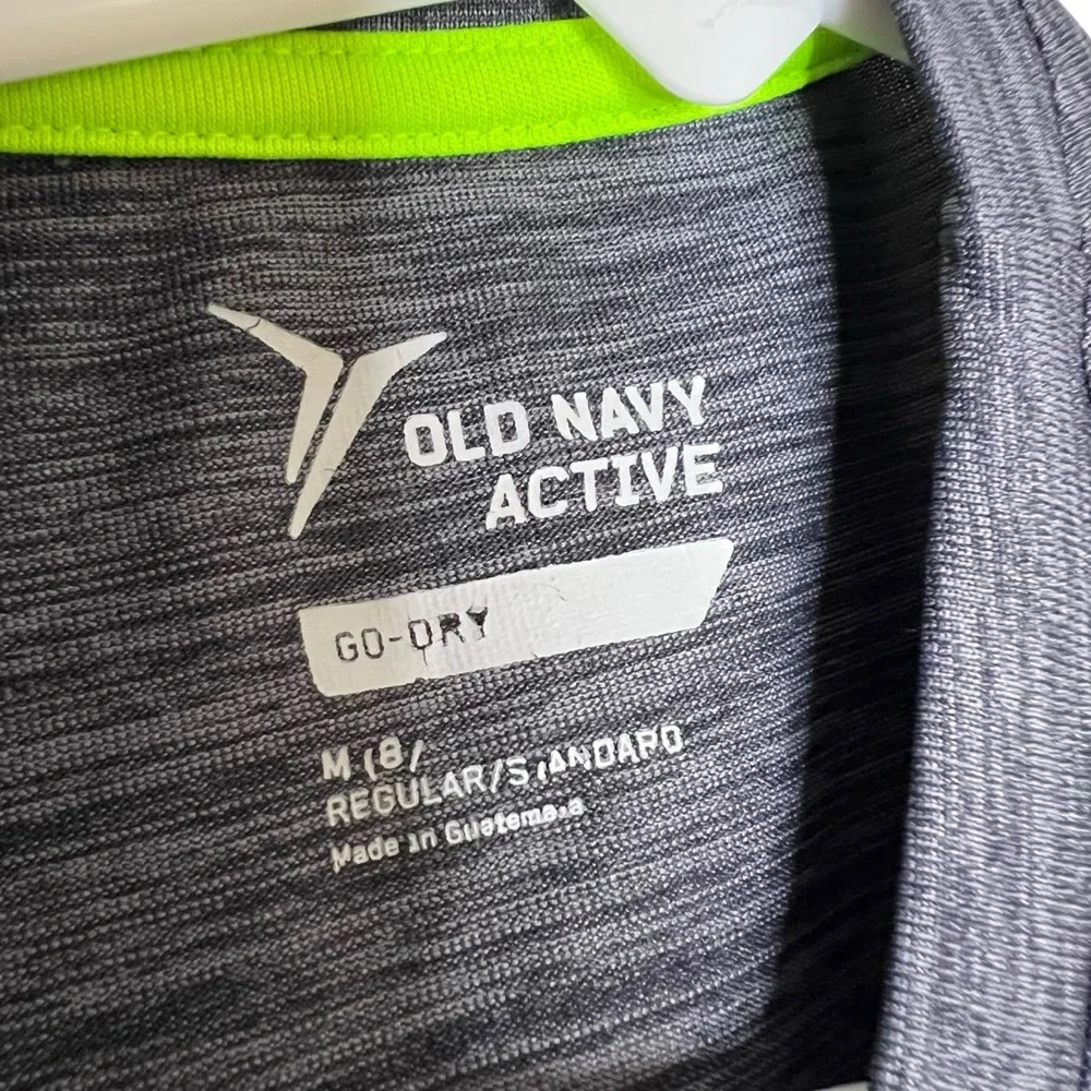 Old Navy active go-dry tank top medium (8)